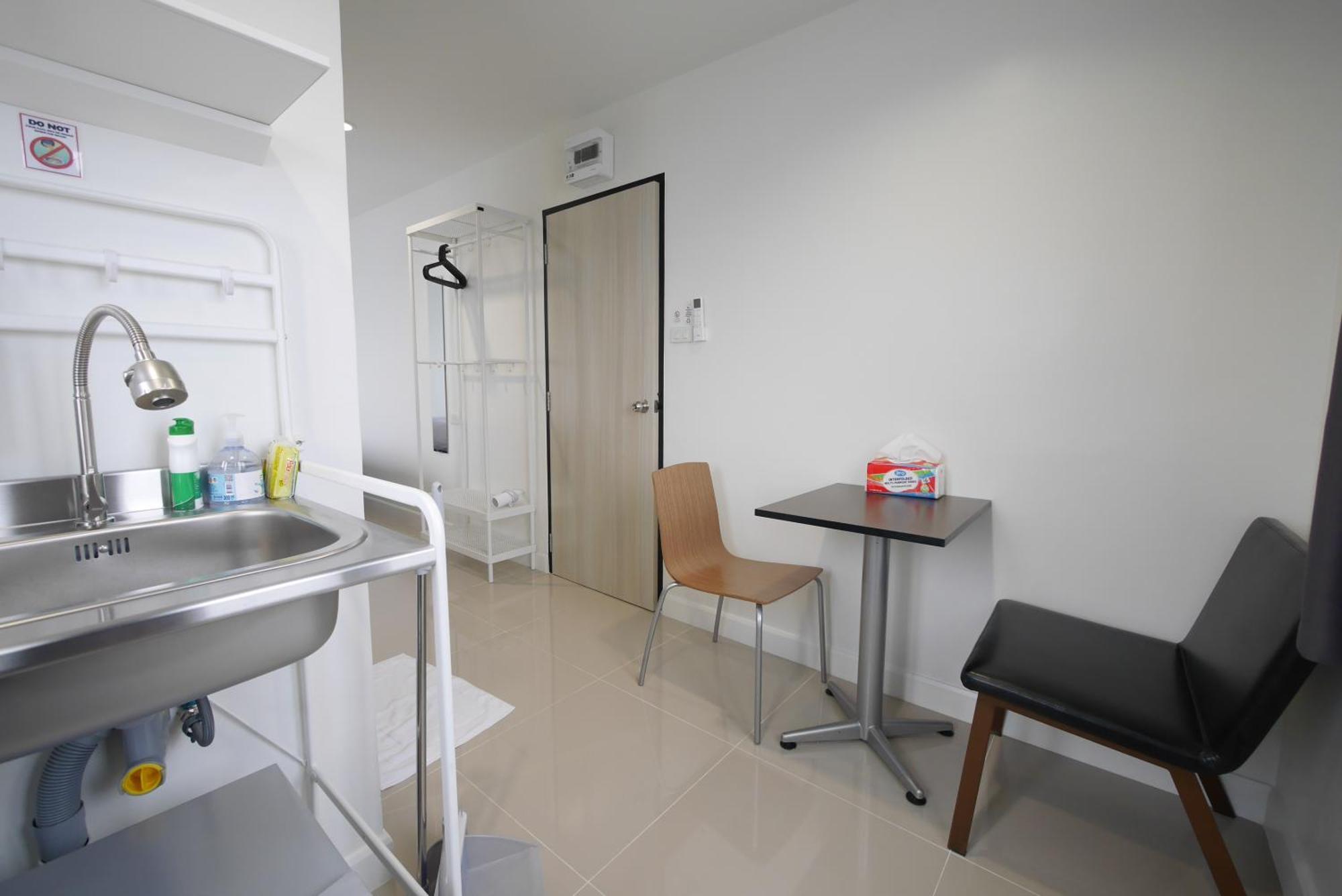 Lee Aparthotel
