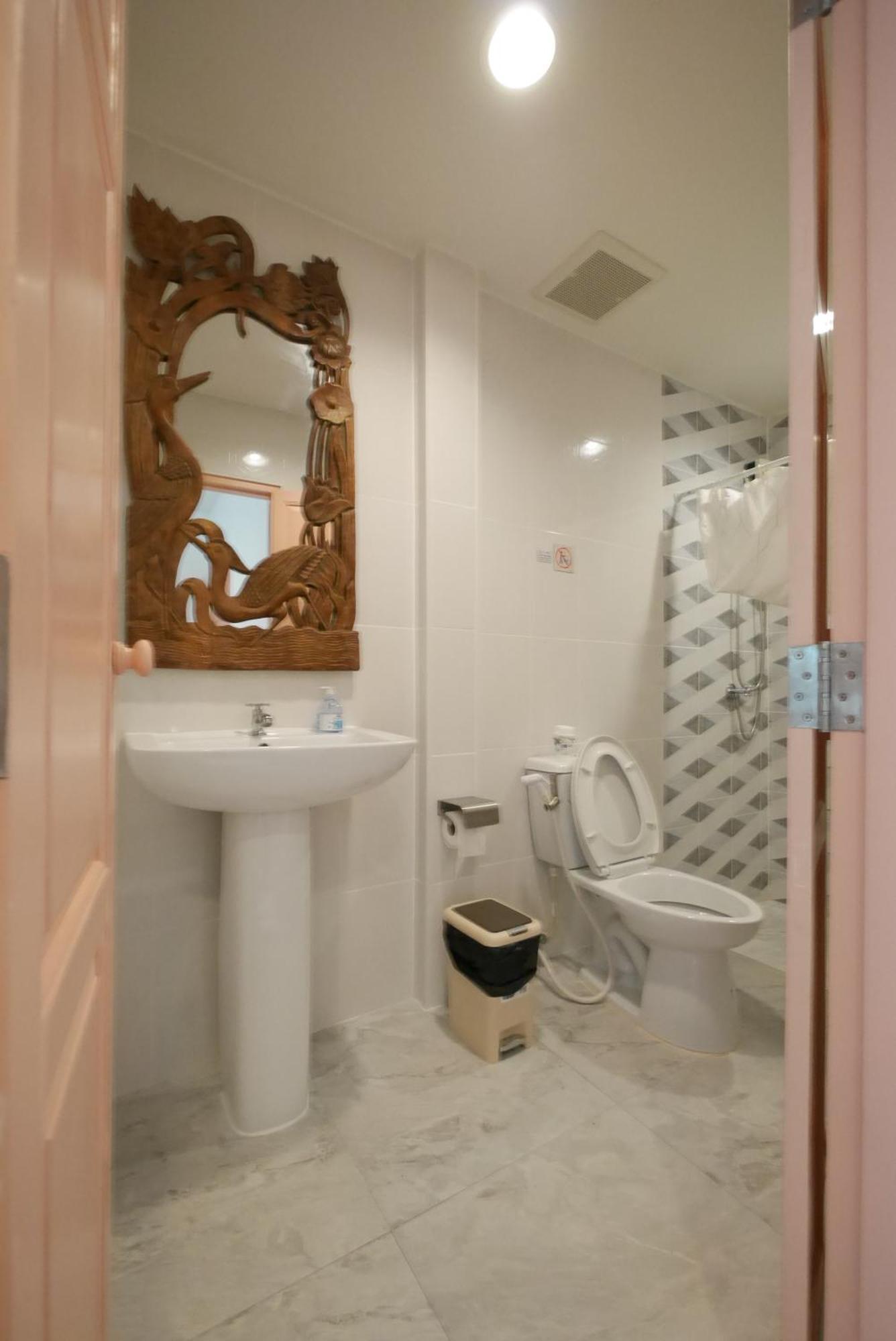 Lee Aparthotel *