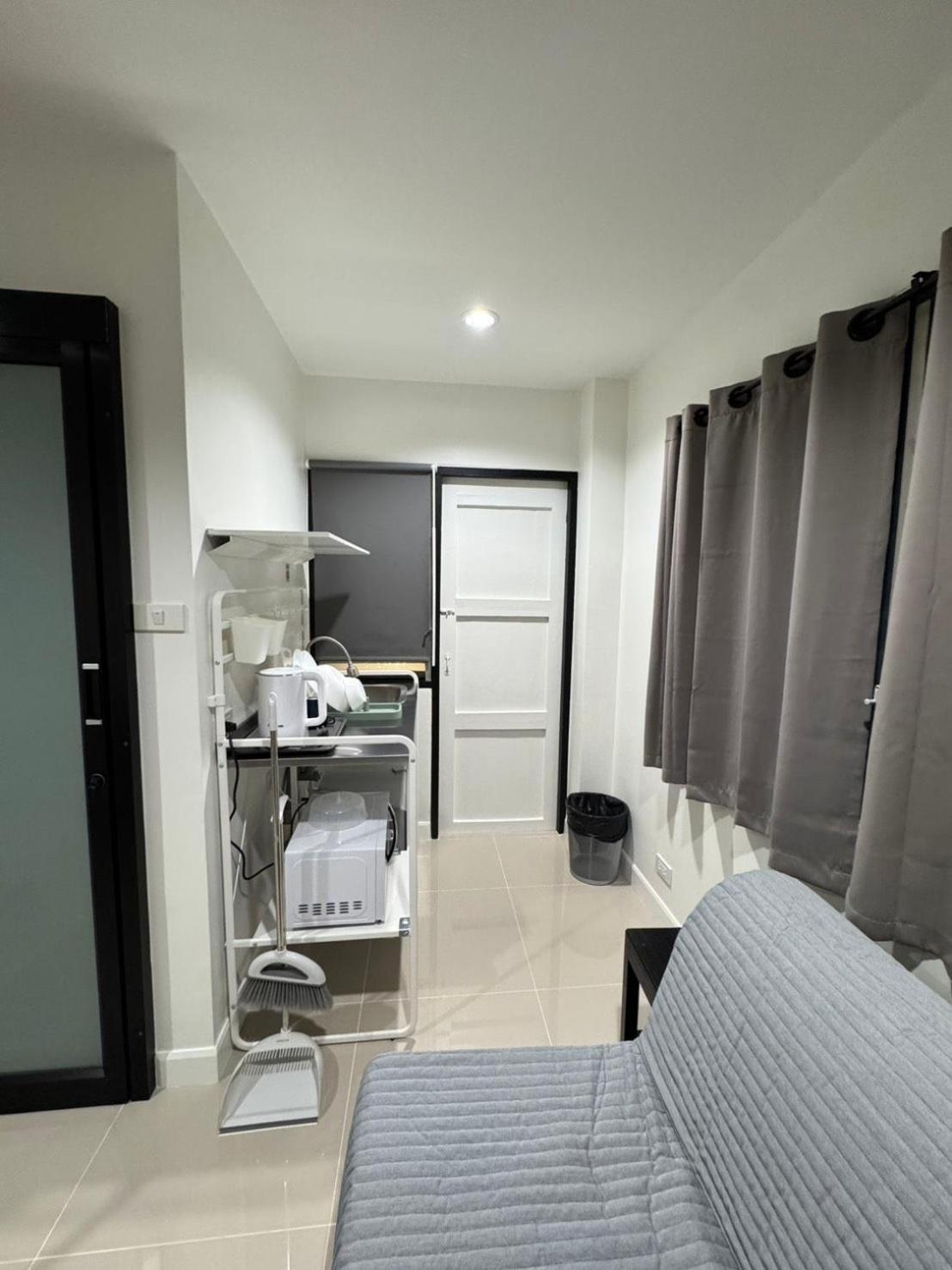Aparthotel Lee *